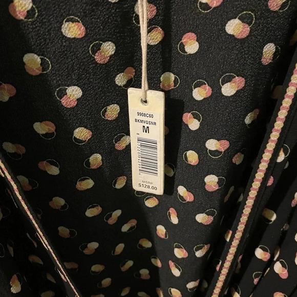 Max studio wrap around dress-medium NWT - Picture 8 of 10